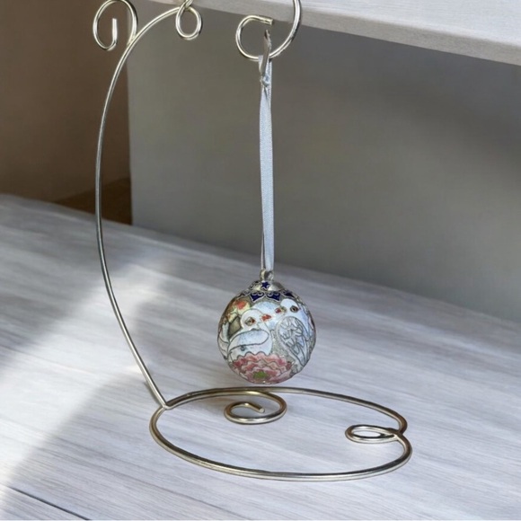 Vtg Cloisonné  Christmas Bulb Ornament Hand Painted Dove Heart Flower Silver - Picture 5 of 8